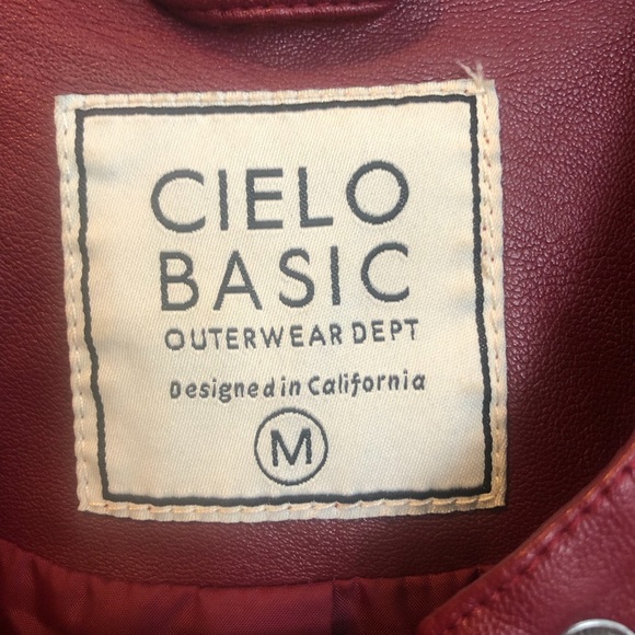 Very nice quality. Size M. - Picture 5 of 6